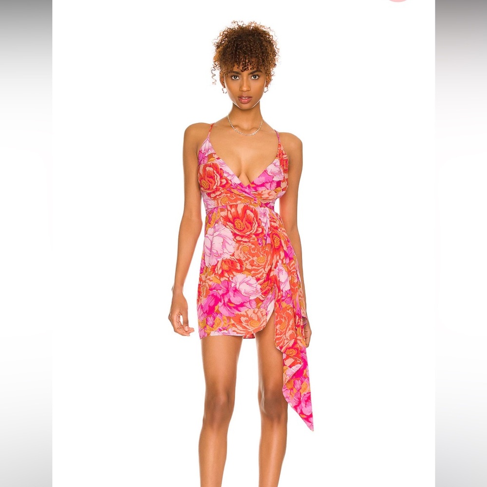 Revolve lovers and friends 
Kamala Mini Dress in Chai Floral Print
Size XS nwot